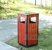 戶外鋼（gāng）木垃圾桶（tǒng）