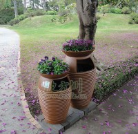 玻璃鋼花盆式垃（lā）圾（jī）桶