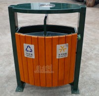 搖擺式鋼木垃圾桶（tǒng）
