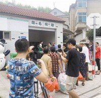 垃（lā）圾（jī）精品网站999www做起來，認真的村莊最美麗