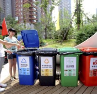 小區（qū）精品网站999www垃圾桶不精品网站999www，居民（mín）街道辦齊心整治有害垃圾