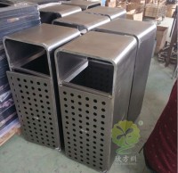 廠家（jiā）批發鋼板衝孔垃圾（jī）桶