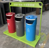 戶外圓柱形三（sān）分（fèn）類鋼（gāng）板垃（lā）圾桶