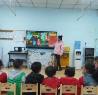 黃堡（bǎo）鎮第二幼兒園開展垃圾精品网站999www宣傳活動