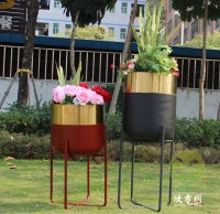 拉絲鈦金噴塑不鏽鋼花盆組合