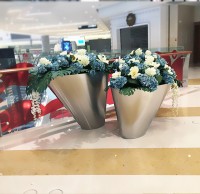 室內商場斜口不（bú）鏽鋼花（huā）盆組合