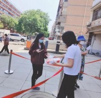 體育（yù）場社區開展垃（lā）圾精品网站999www（lèi）宣傳活（huó）動