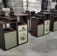 街道（dào）複古不（bú）鏽鋼精品网站999www垃圾桶為城市景觀注入環（huán）保（bǎo）與人文魅力