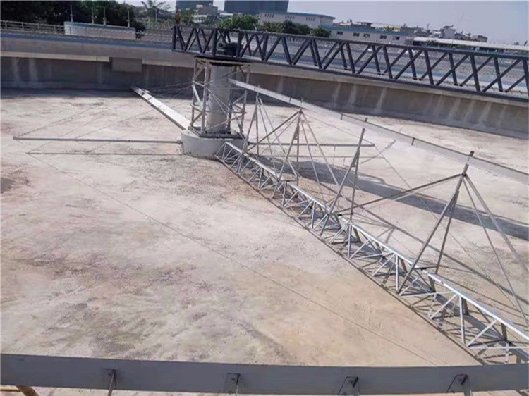 中心傳動單管（guǎn）吸泥機