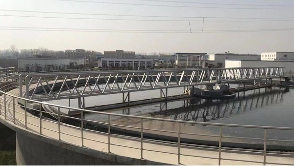 一起草 www.17.com网站環保刮泥機—專注城市汙水處理