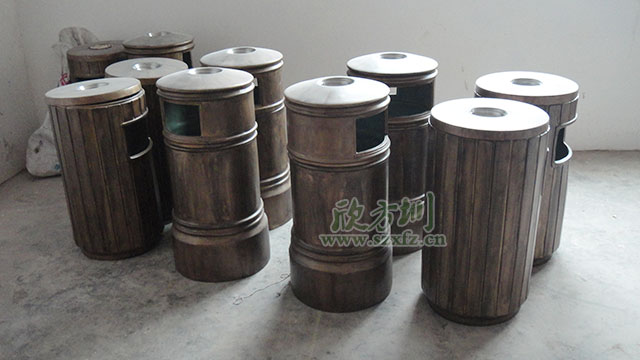 玻璃鋼（gāng）仿銅垃圾桶