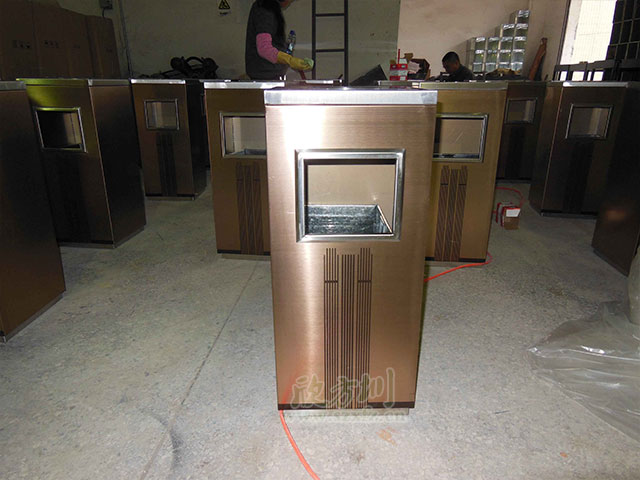 方形不鏽（xiù）鋼垃圾桶