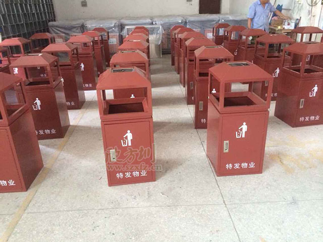 戶外鋼製垃圾桶