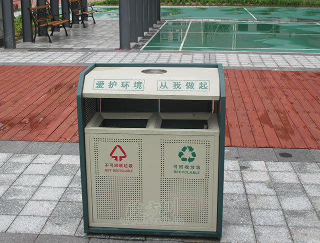 小區鋼製垃圾桶