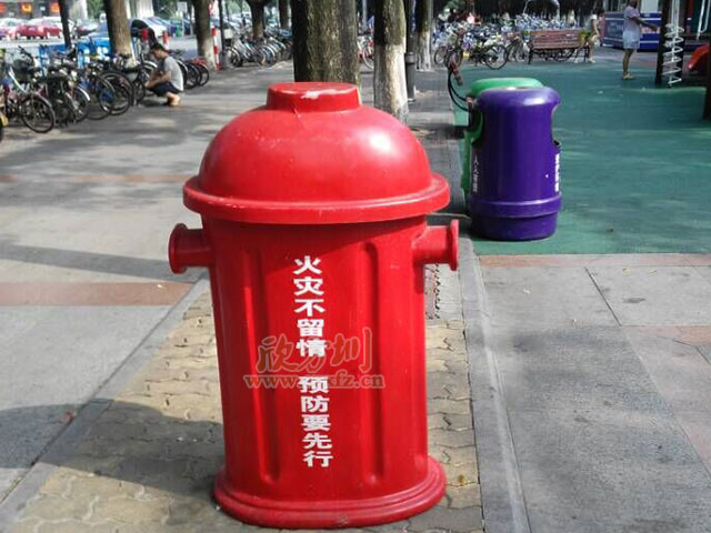 玻璃（lí）鋼消防垃圾桶